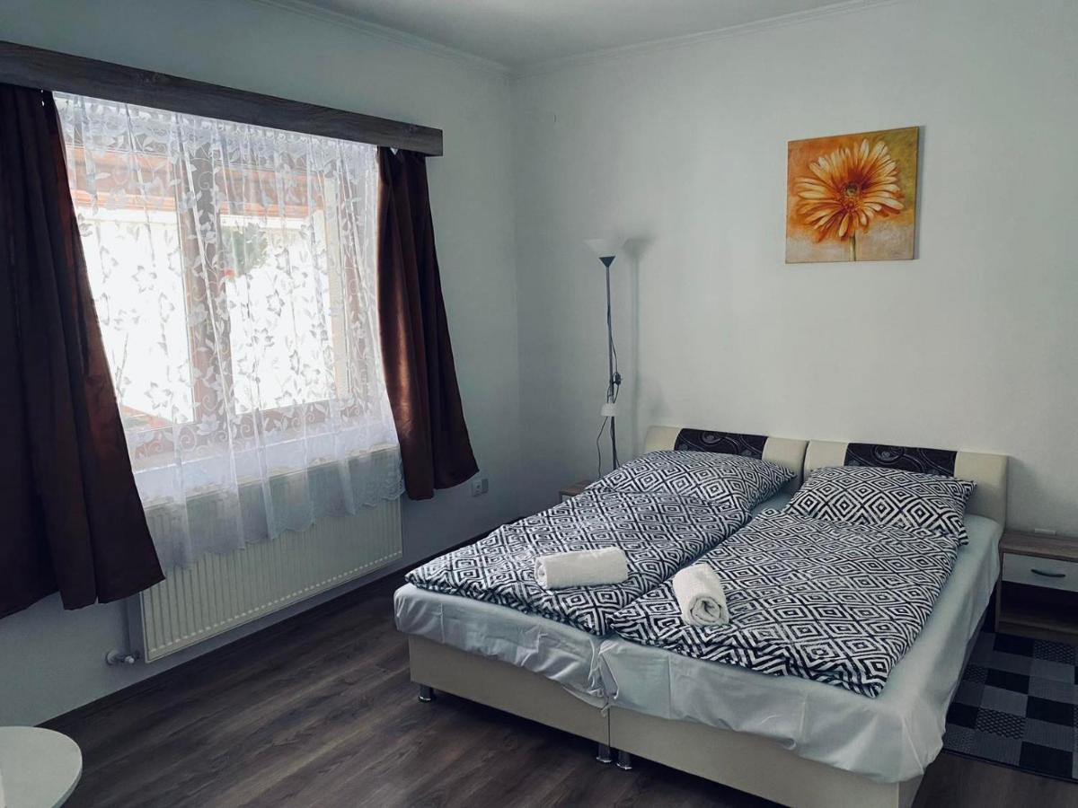 Sator-Hegy Vendeghaz Hotel Abaujszanto ภายนอก รูปภาพ