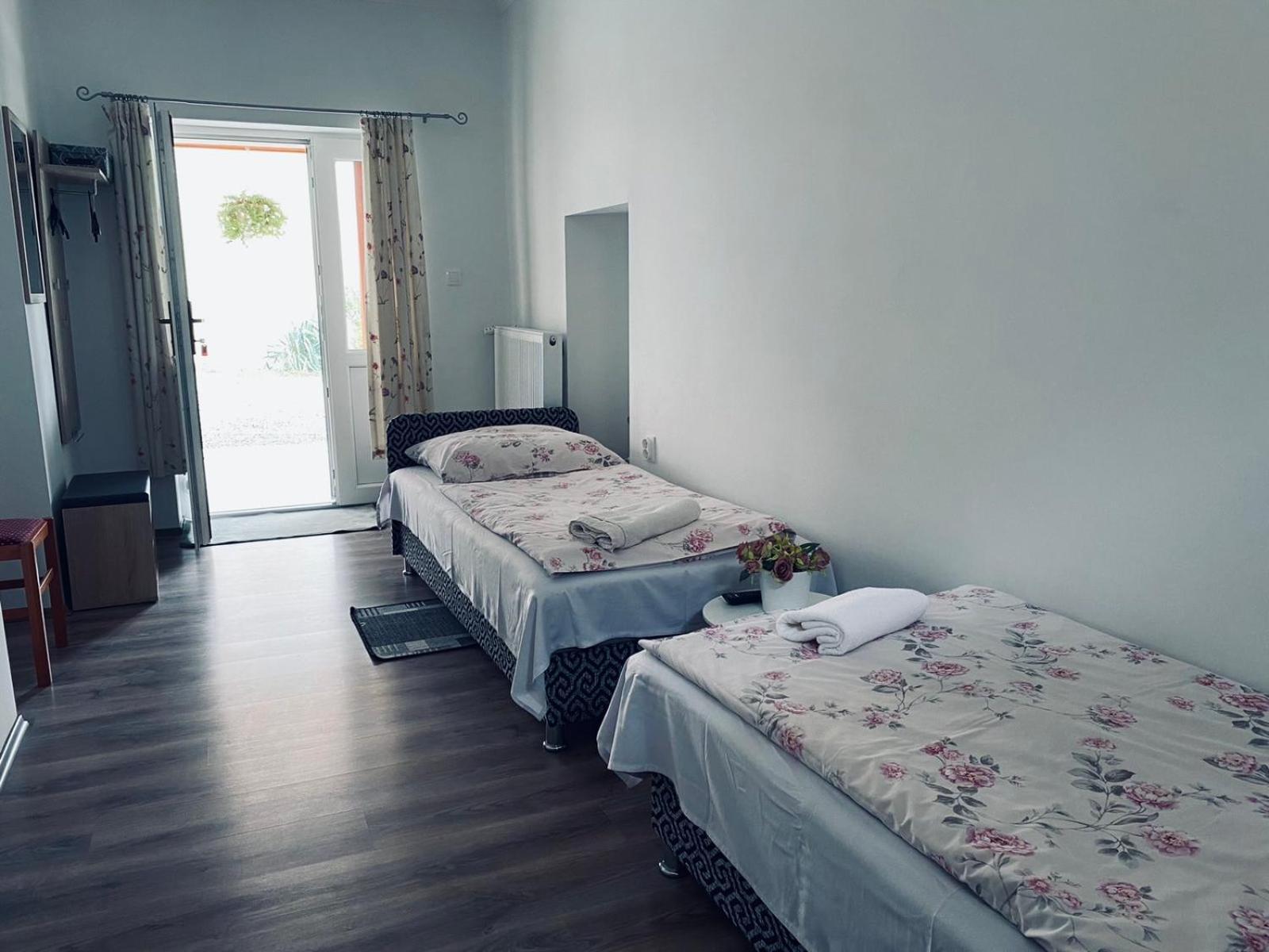 Sator-Hegy Vendeghaz Hotel Abaujszanto ภายนอก รูปภาพ