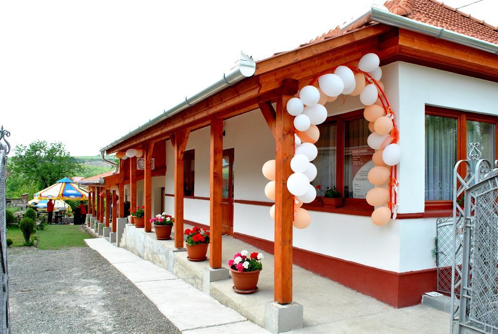Sator-Hegy Vendeghaz Hotel Abaujszanto ภายนอก รูปภาพ